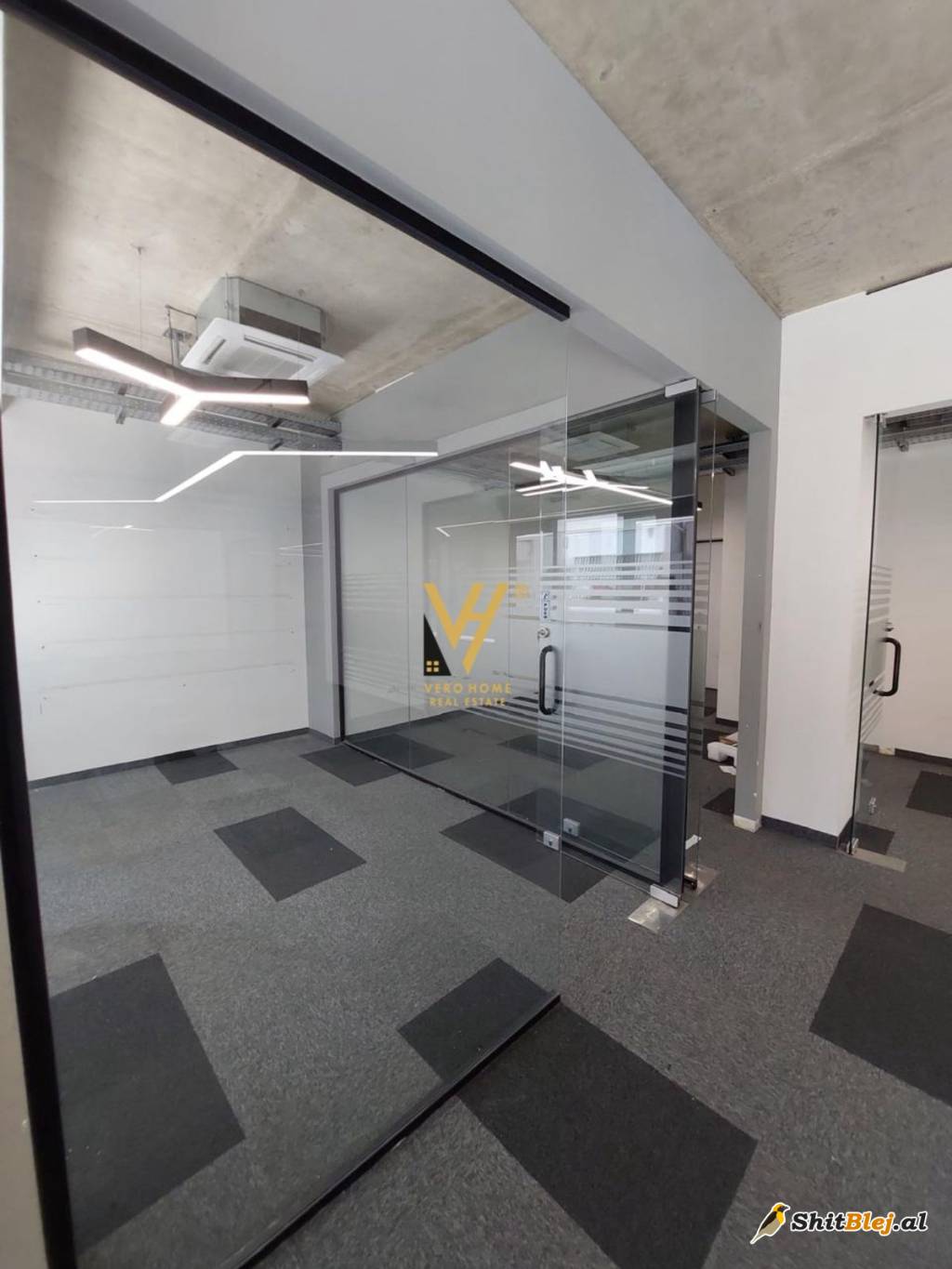 ZYRE 370M2 TE RRUGA KOSOVARVE 6.600 EURO