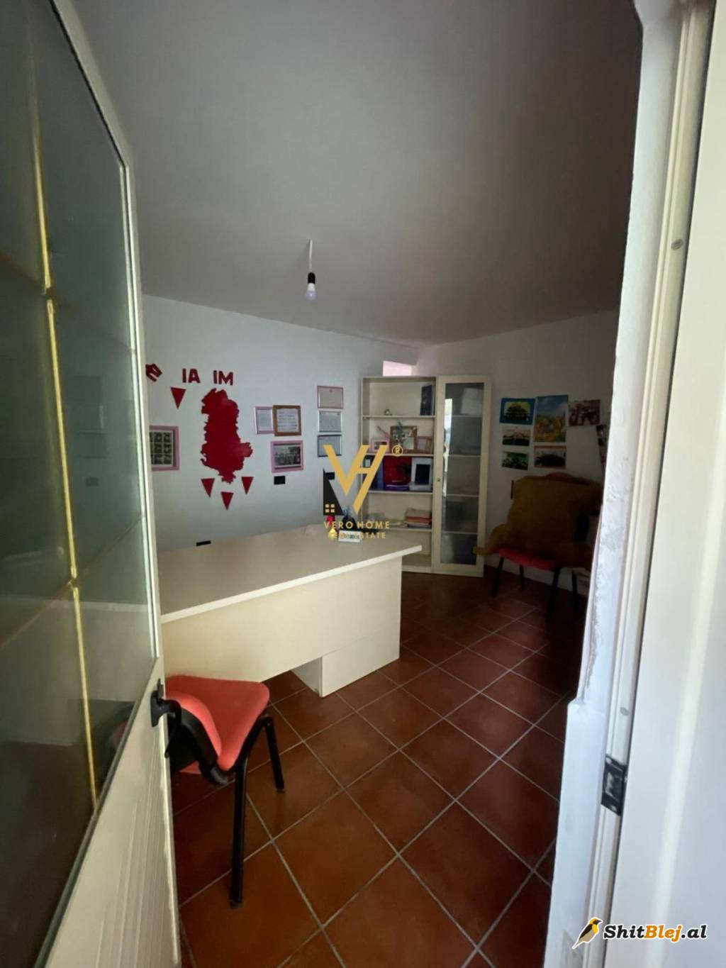 VILE 5 KATE ME QERA TE BRRYLI 2.500 EURO