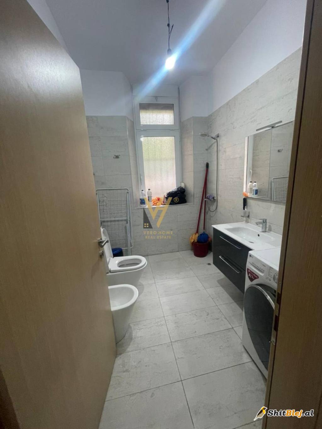 2+1+2 TE STADIUMI DINAMO 480.000 EURO