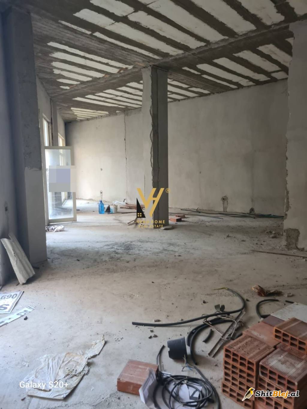 AMBIENT TE LIQENI I THATE 198.000 EURO