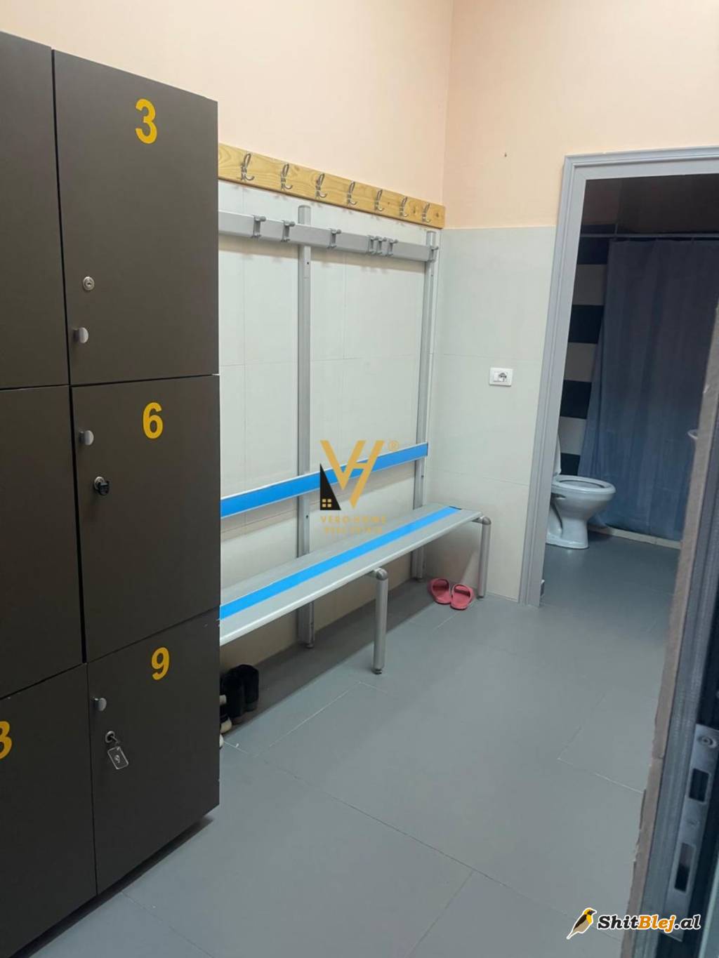 BIZNES TE KOMUNA E PARISIT 65.000 EURO