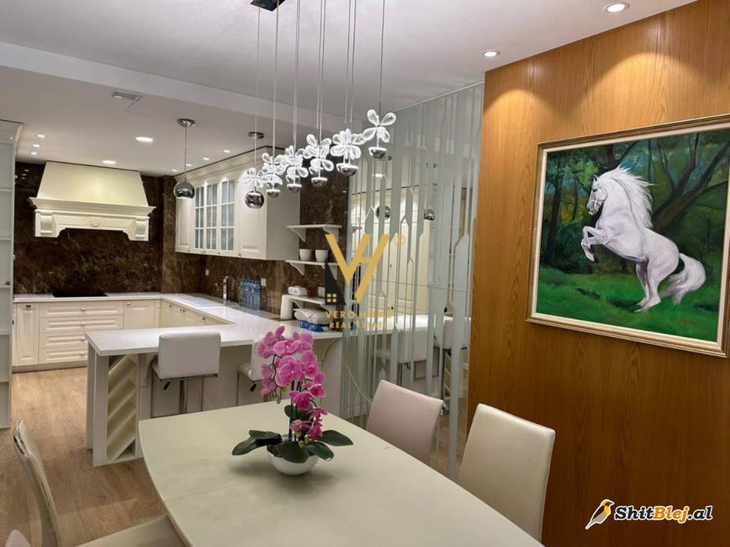 2+1+BLK TE RRUGA BARDHYL 240.000 EURO