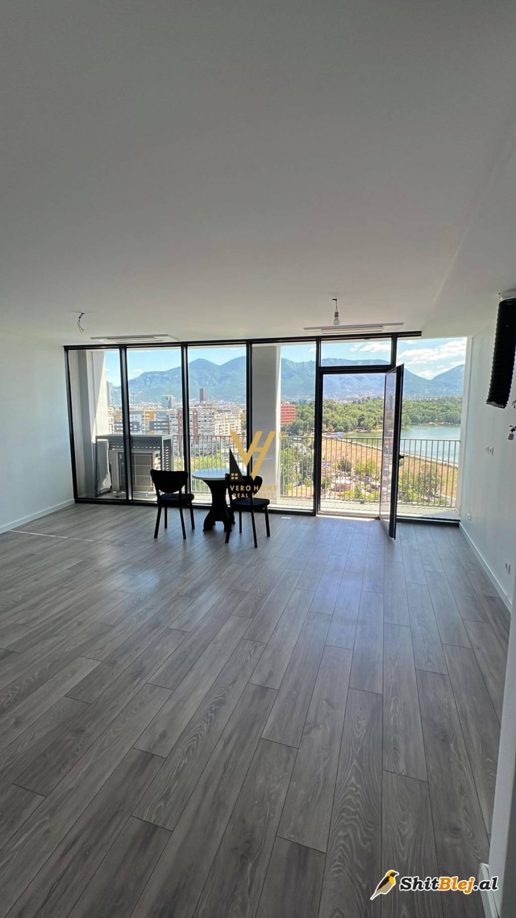 ZYRE 125 M2TE LAKE VIEW 140.000 LEKE