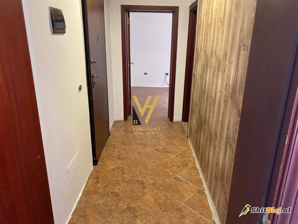 ZYRE 50 M2 ME QIRA TE BLLOKU 650 EURO