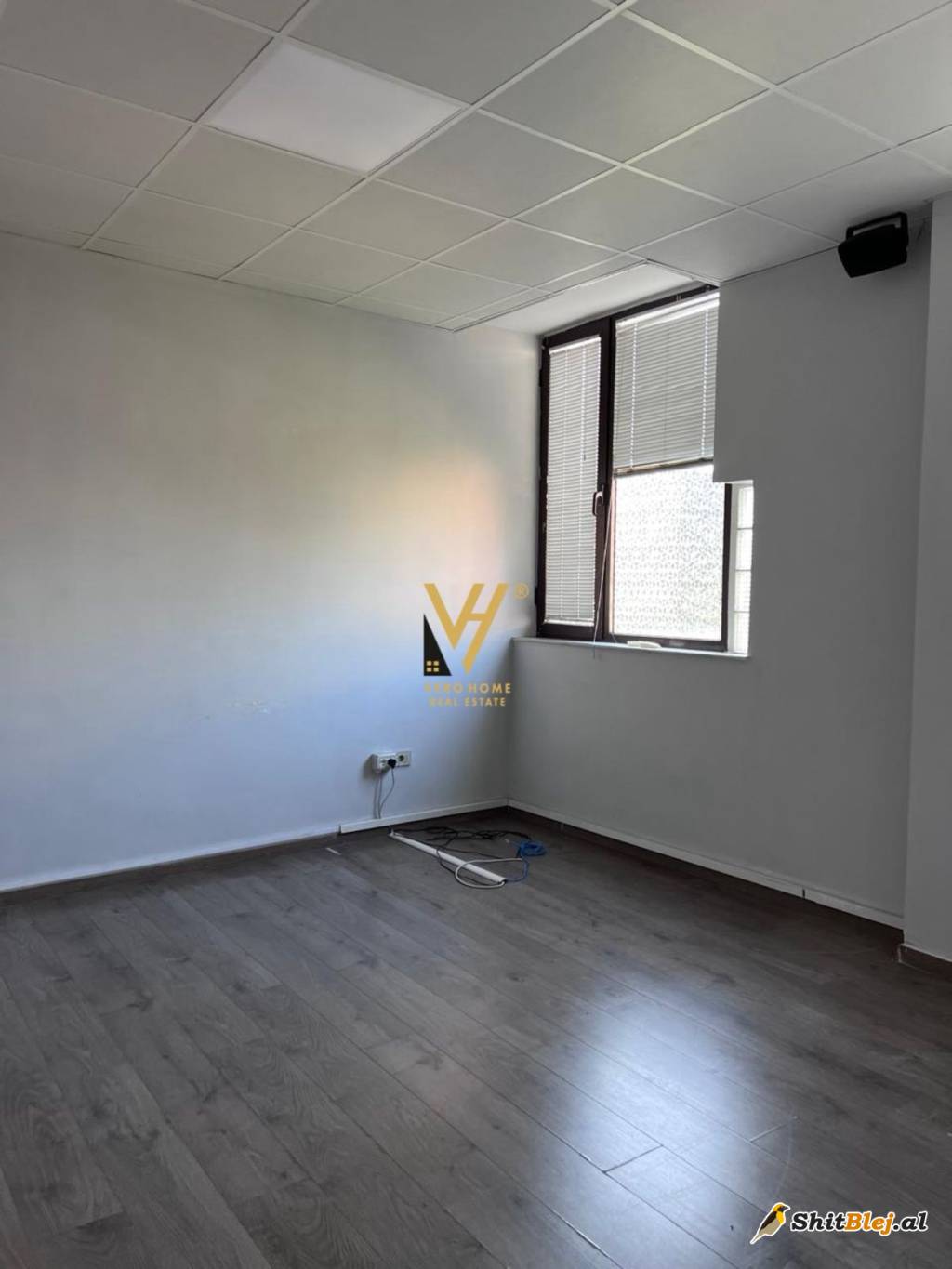ZYRE 220 M2 ME QIRA NE BLLOK 2.000 EURO