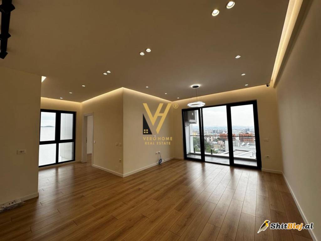 AMBIENT 105 M2 TE FARMACIA 10 750 EURO
