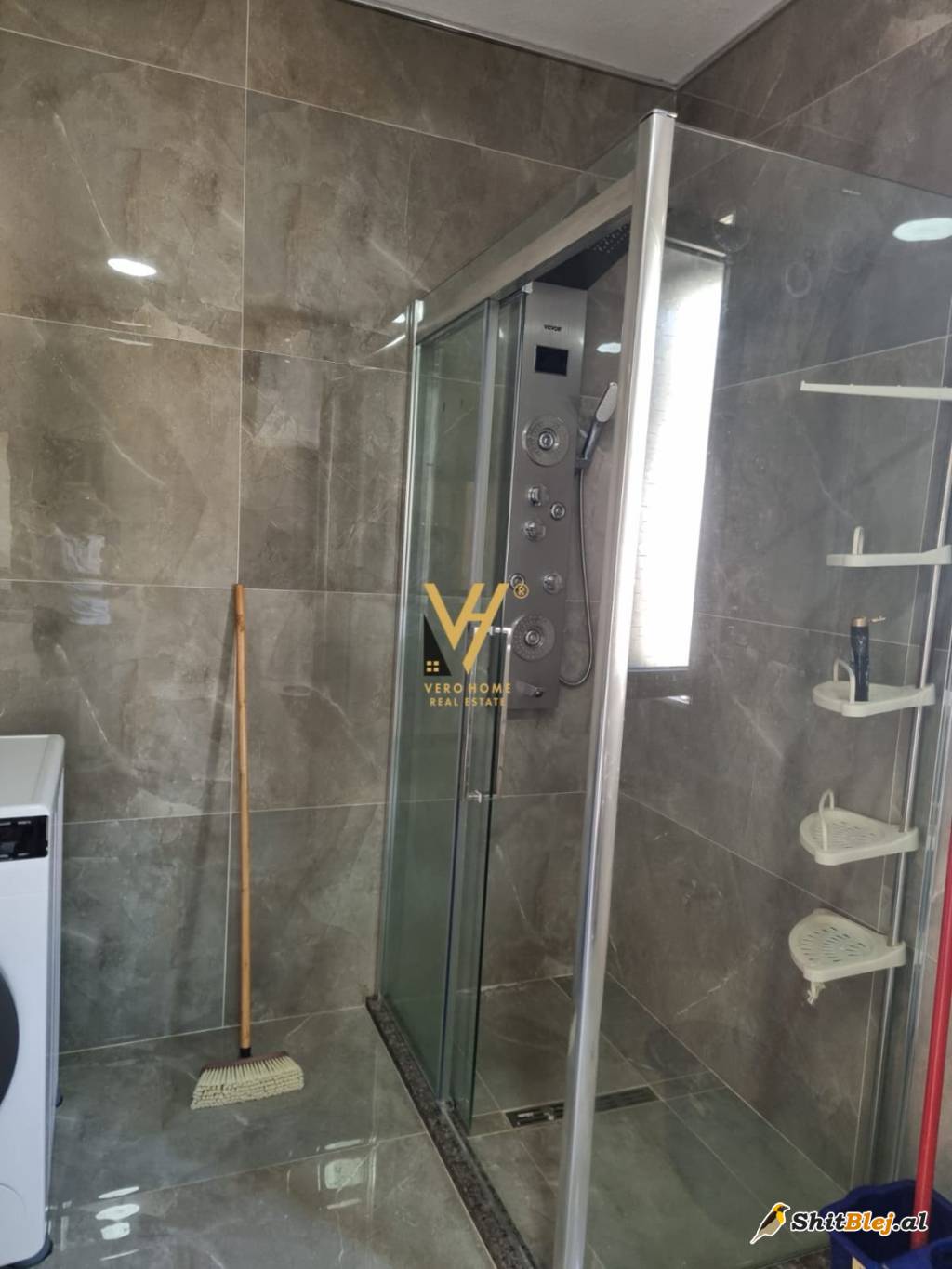 VILE DY KATESHE TEK ALI DEMI 1.700 EURO