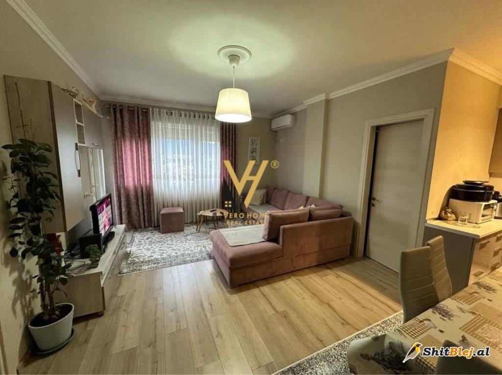 1+1+BLK ME QERA  LIQENI I THATE 650 EURO