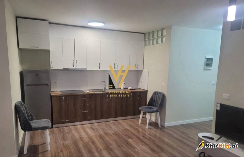 2+1+VERANDE NE KAMEZ 150.000 EURO