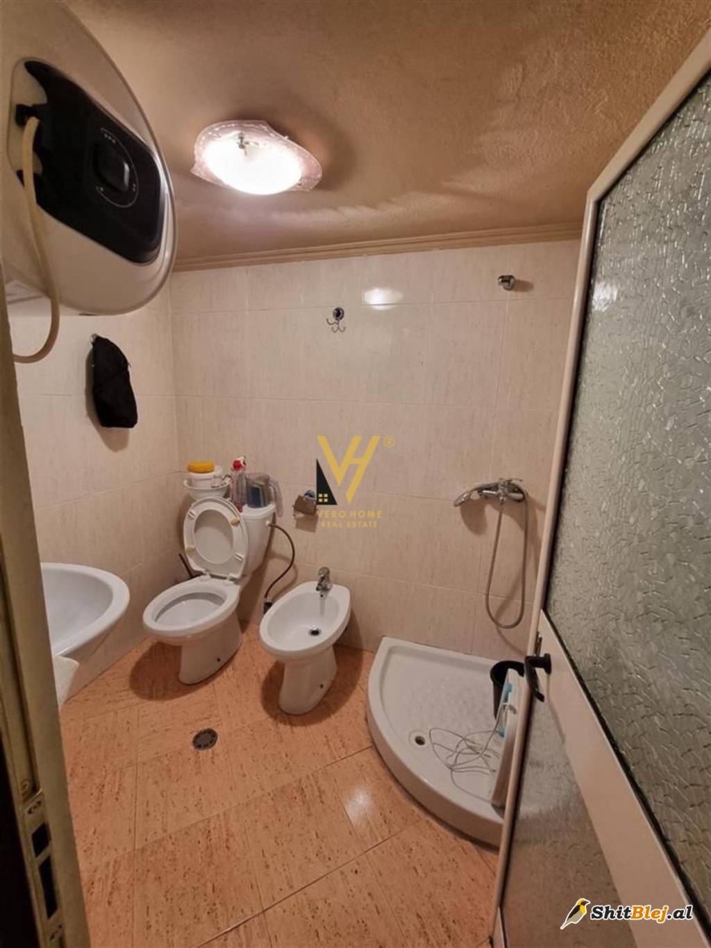 AMBIENT TE RRUGA MINE PEZA 1.500 EURO