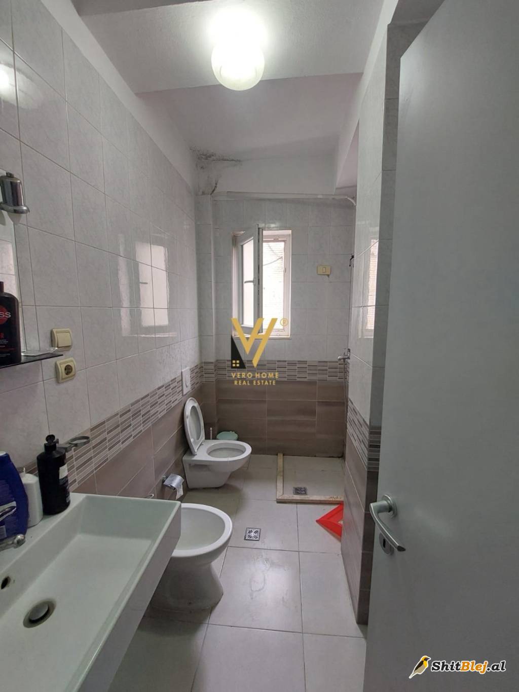 VILE TE RRUGA E ELBASANIT 1.200 EURO