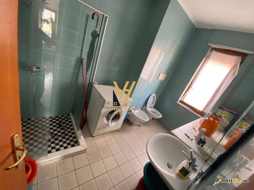 1+1+BLK  TE RRUGA E BARRIKADAVE 550 EURO