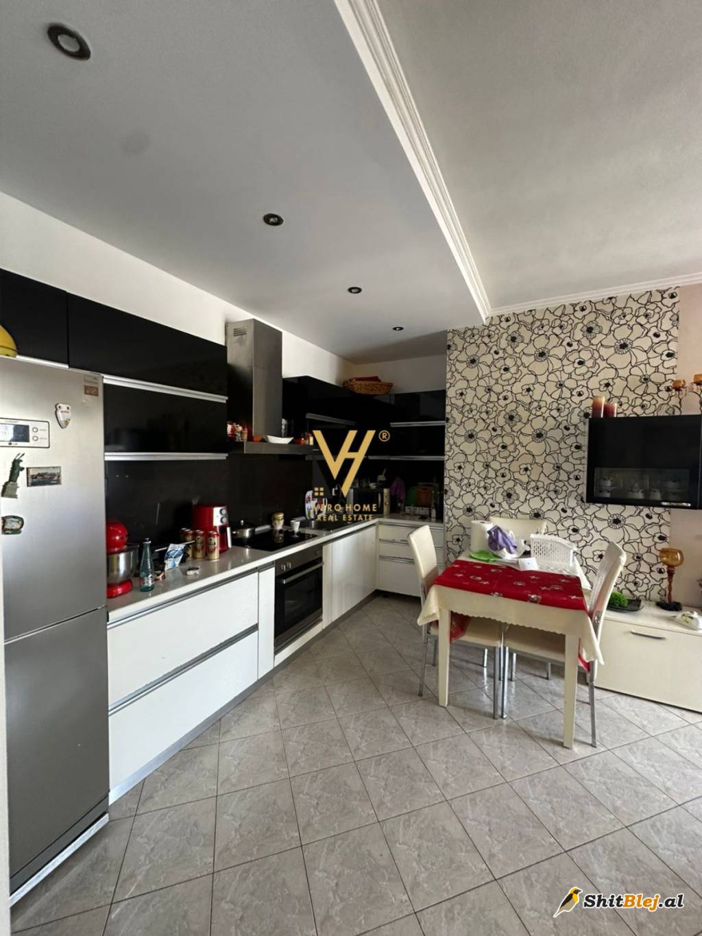 1+1+2BLK TE RRUGA E KOSOVAREVE 700 EURO