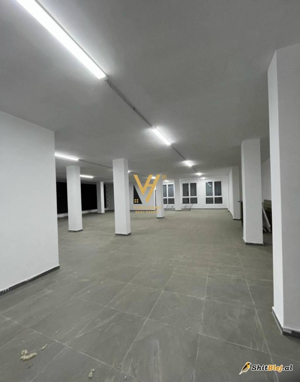 AMBIENT 300M2 ME QERA NE PASKUQAN 800 EU