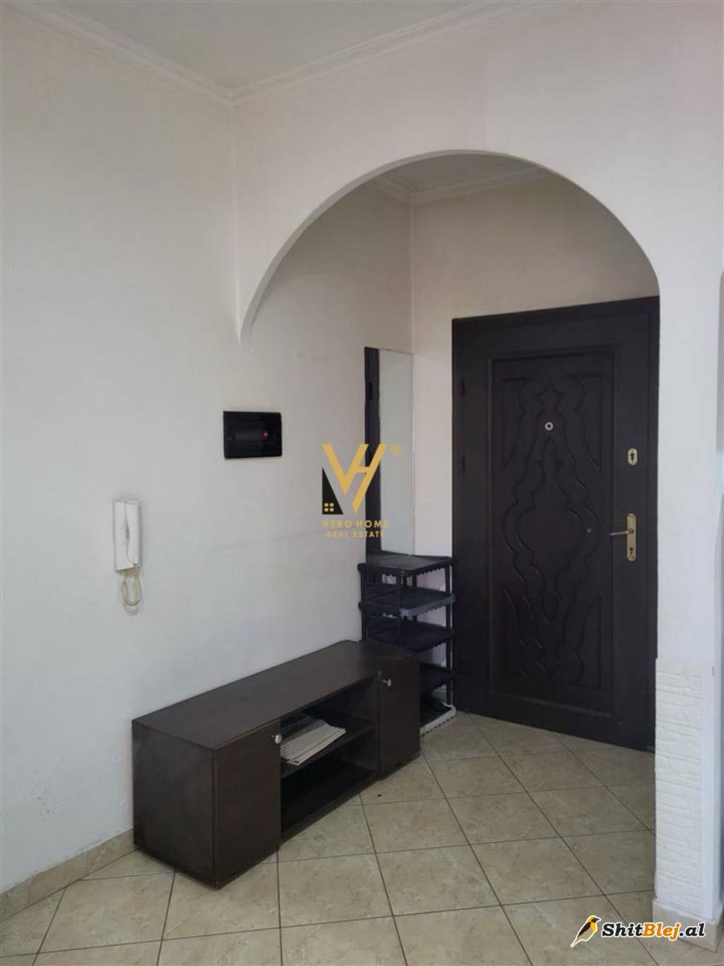  2+1+BLK ME QERA NE ASTIR 450 EURO