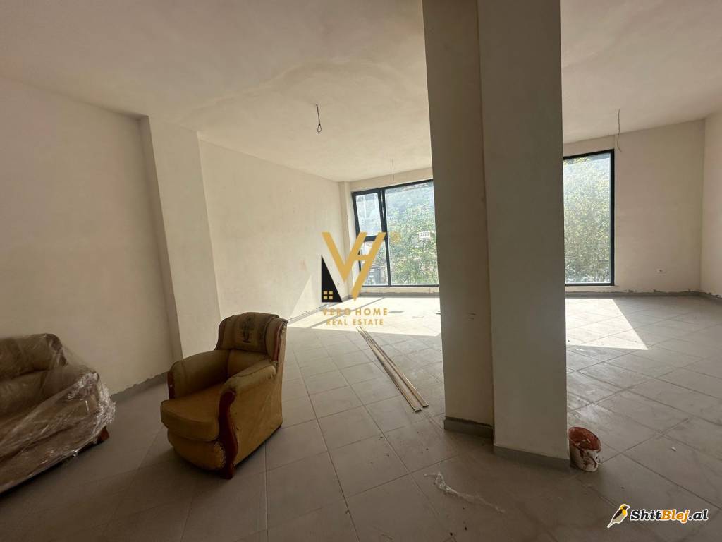 AMBIENT 600 M2 NE KOMBINAT 7.200 EURO