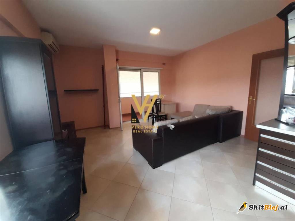 ZYRE TE QENDRA KRISTAL 600 EURO