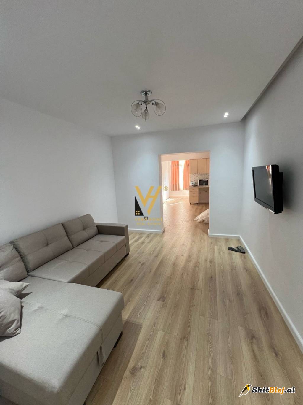 1+1 ME QERA RRUGA NAIM FRASHERI 490 EURO