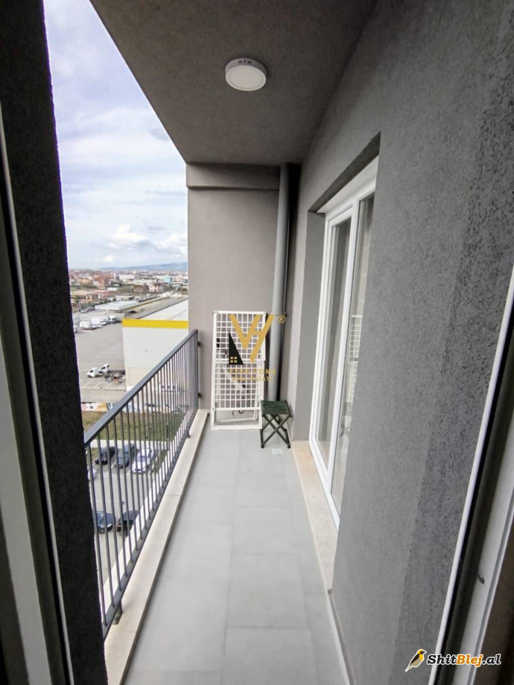 1+1+BLK ME QERA TE UNIVERS CITY 500 EURO