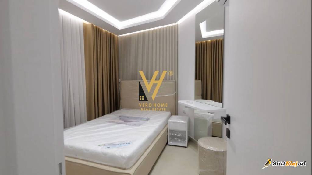 PENTHOUSE 365 M2 NE SARANDE 700.000EURO