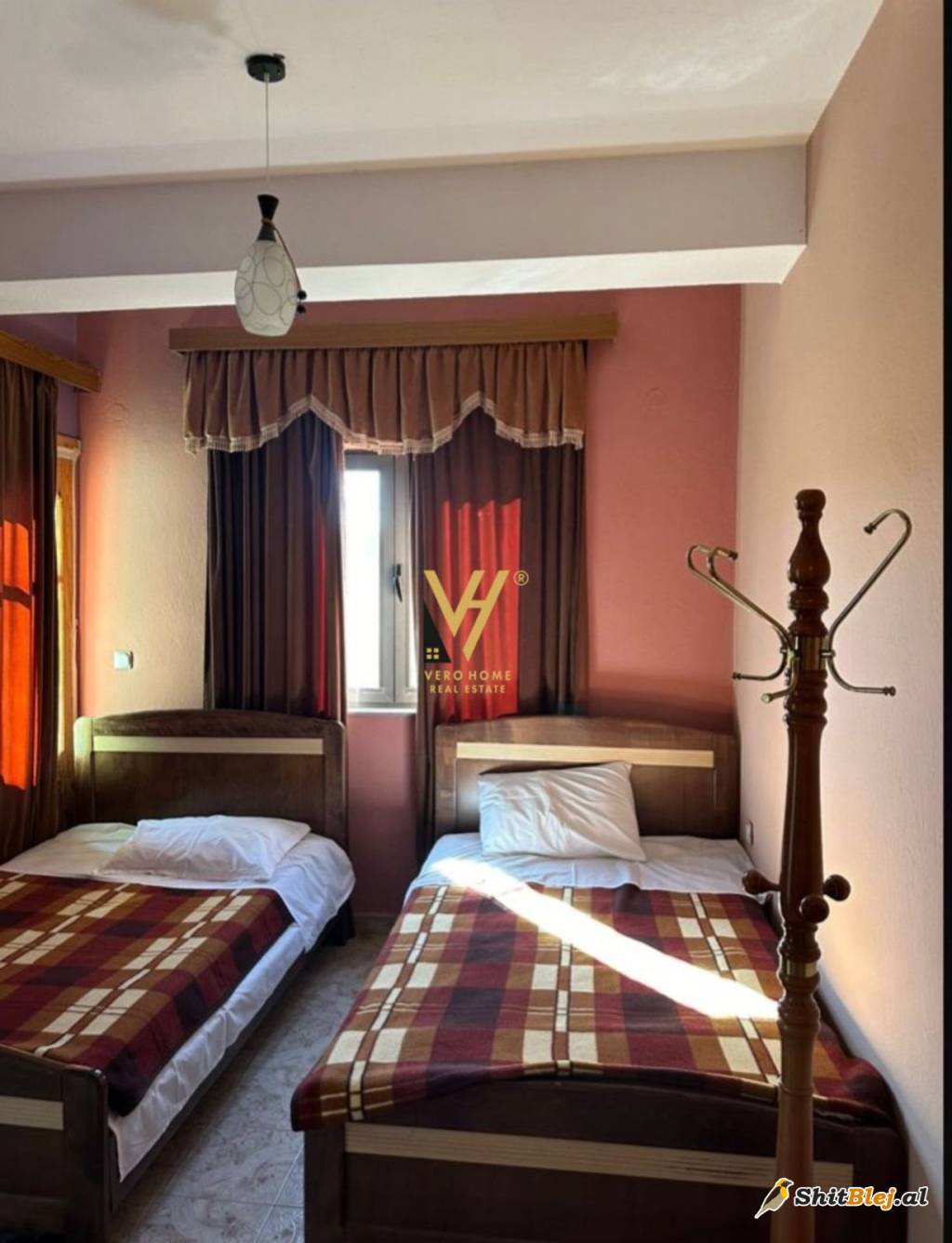  HOTEL BAR RESTORANT NE KORÇE 400.000 EU