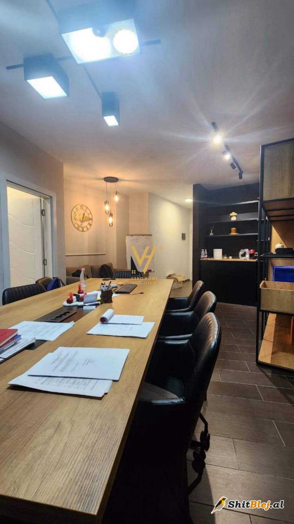 ZYRE 85M2 RRUGA E KOSOVARVE 850 EURO