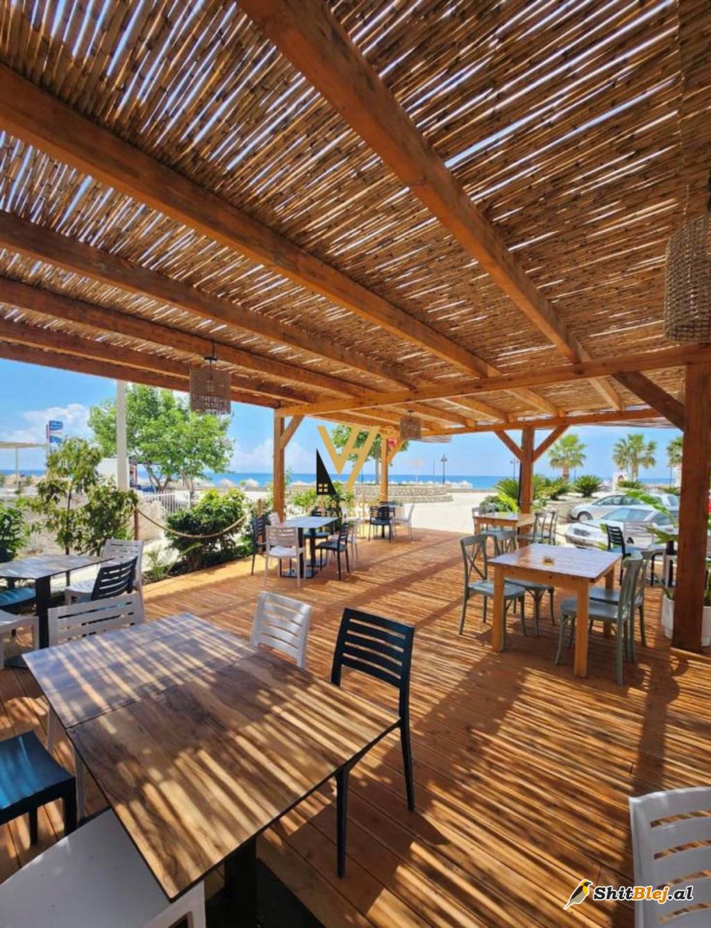 RESTORANT 400 M2 NE QEPARO, HIMARE