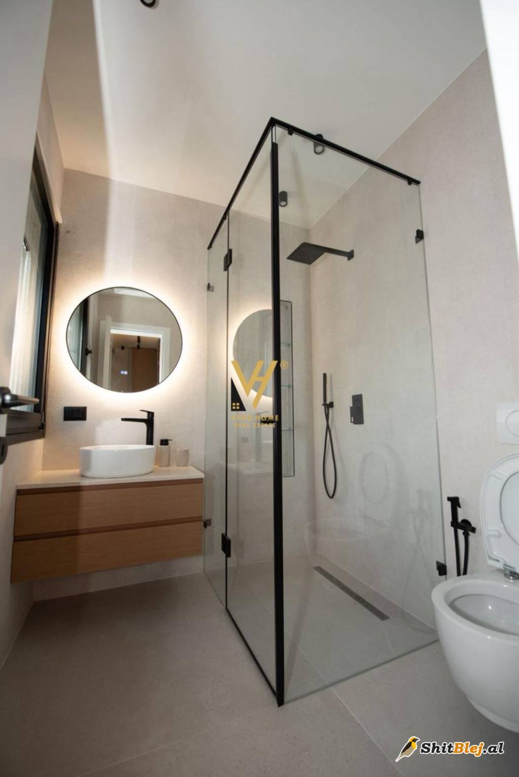 1+1 & STUDIO NE LUNGOMARE 351.000 EURO