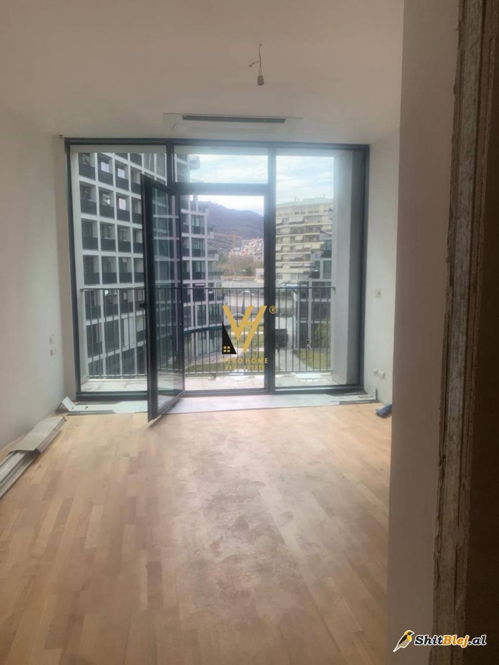 ZYRE 158M2 ME QIRA TE LAKE VIEW 1.850 EU