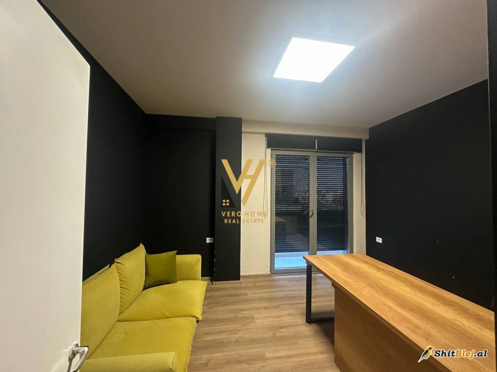 ZYRE 150M2 TE RRUGA E DURRESIT 2.500 EUR