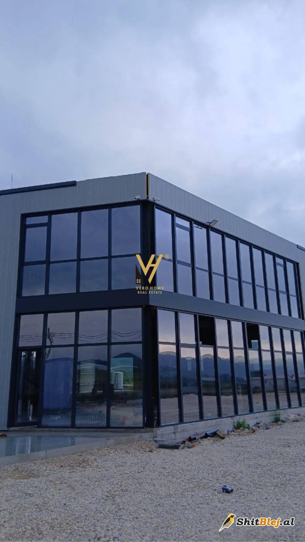 KAPANON 4.900 M2 NE VAQARR 400.000 LEKE