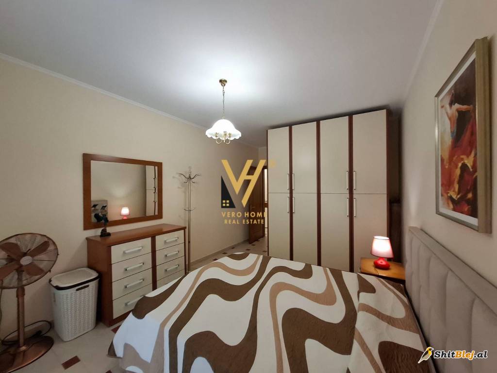 1+1 ME QIRA TE KOPSHTI ZOOLOGJIK 650 EUR