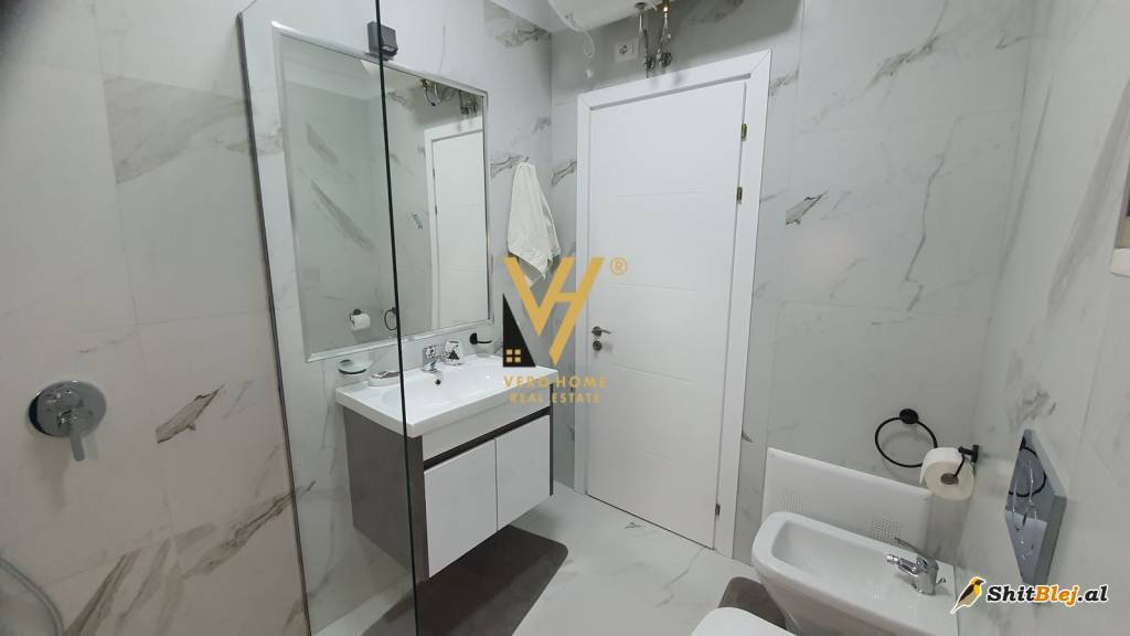  3+1+2 TE RRUGA E ELBASANIT 385.000 EURO