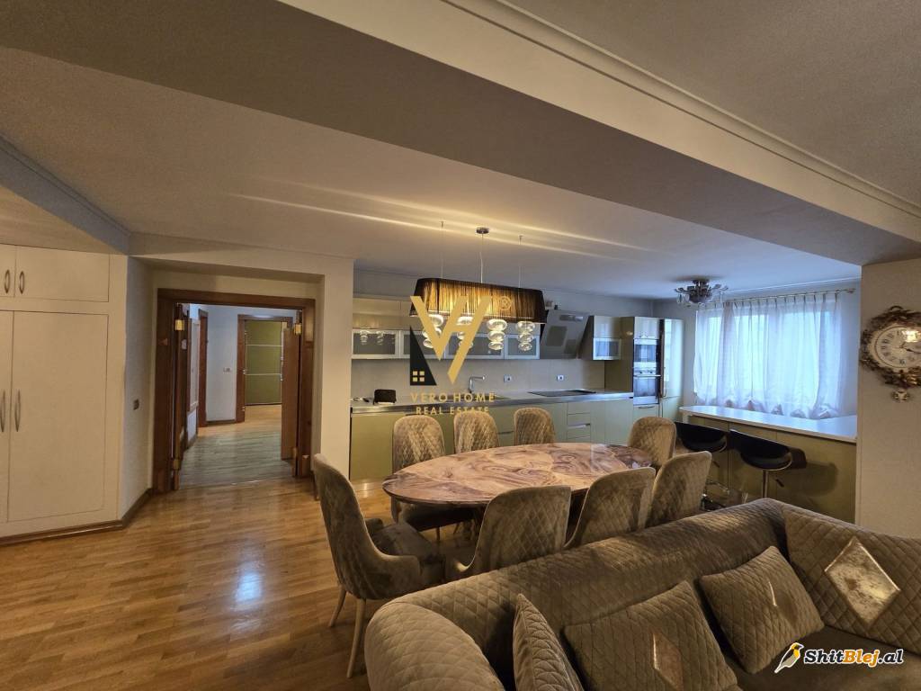 4+1+2 BLK TE BLV.ZOGU I PARE 600.000 EUR