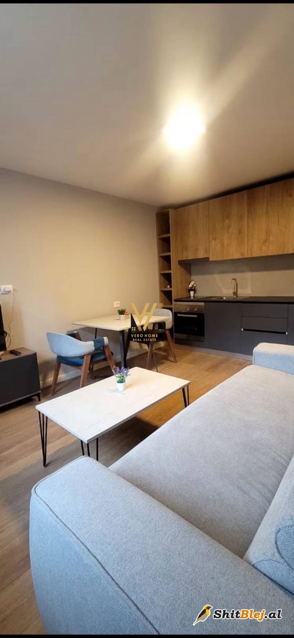 2+1 ME QIRA TE 21 DHJETORI 950 EURO