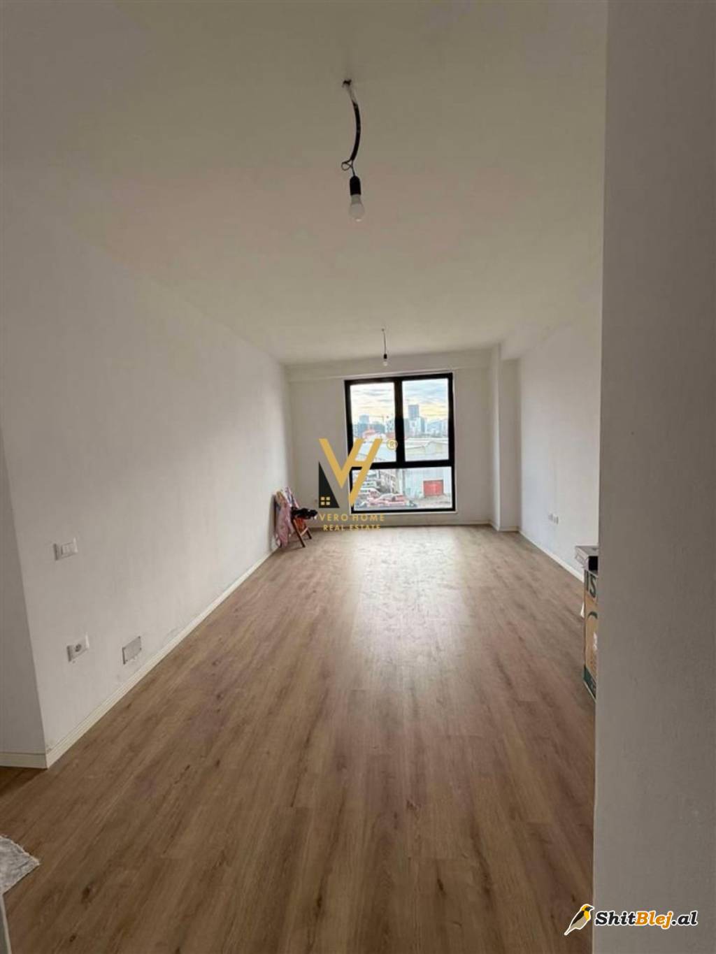 ZYRE 70M2 TE BULEVARDI I RI 500 EURO