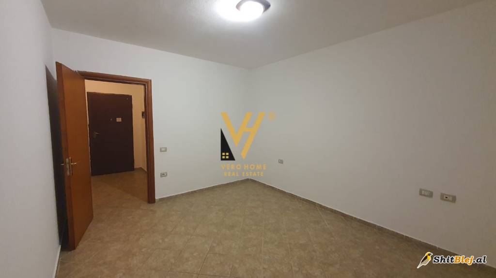  1+1 TE KOMUNA E PARISIT 50.000 LEKE