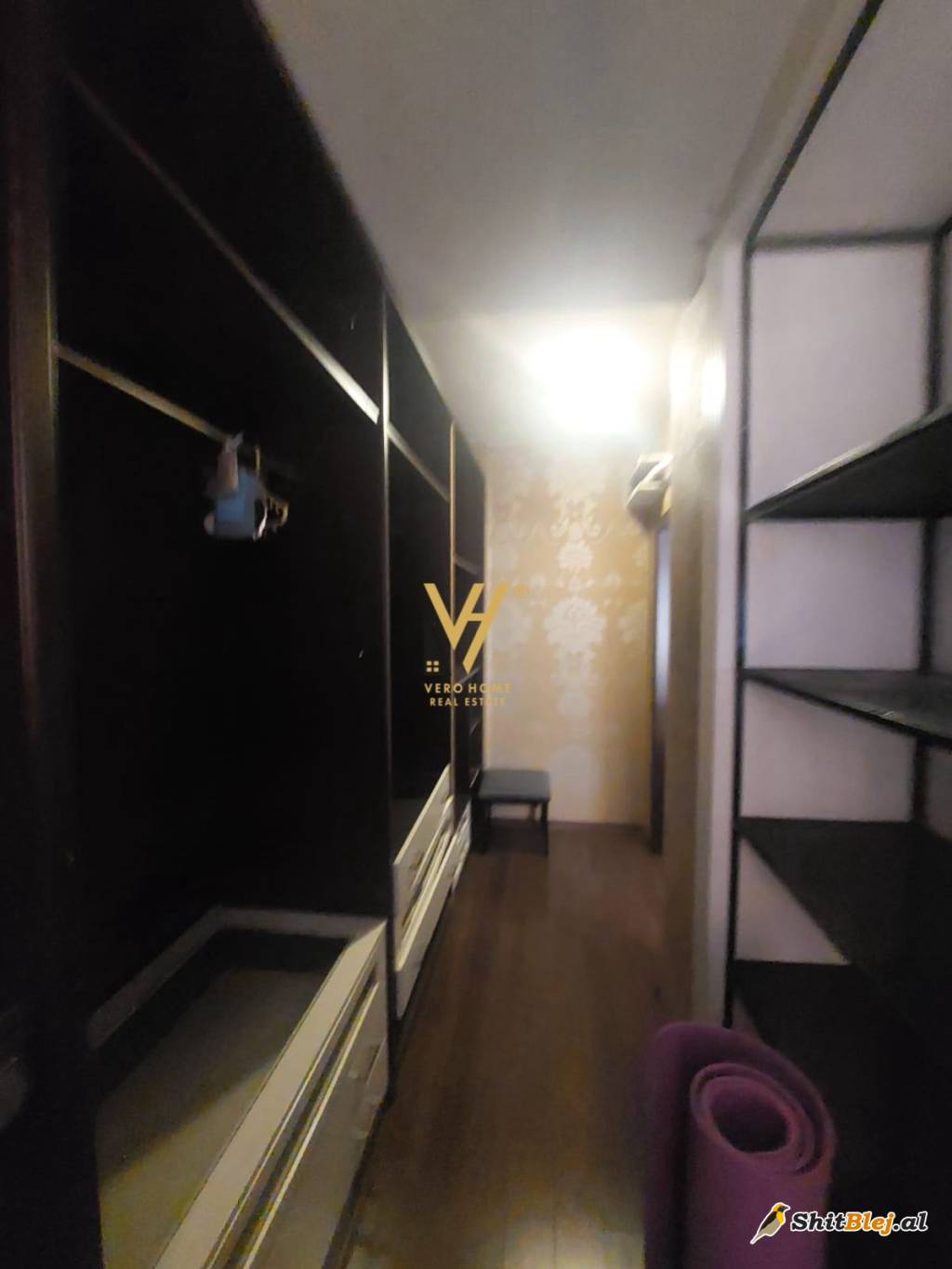 2+1+BLK TE HESHI WILLSON 1.800 EURO