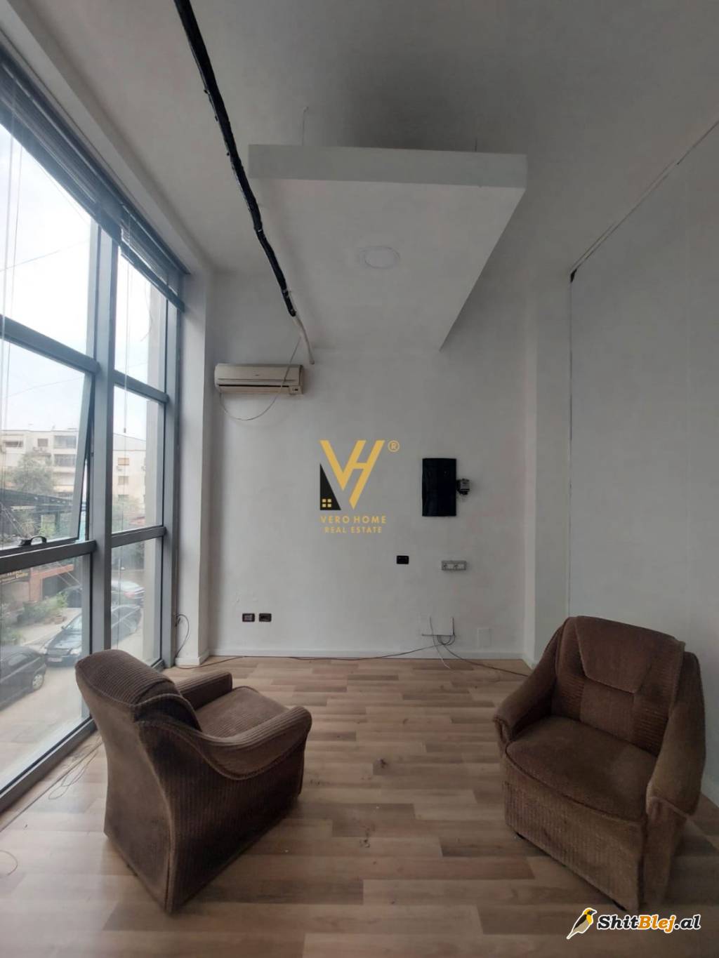 ZYRE 55 M2 TE RRUGA E KAVAJES 700 EURO