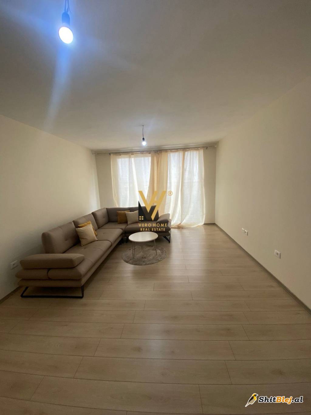 ZYRE 105 M2 ME QERA TE RR.DIBRES 600 EUR