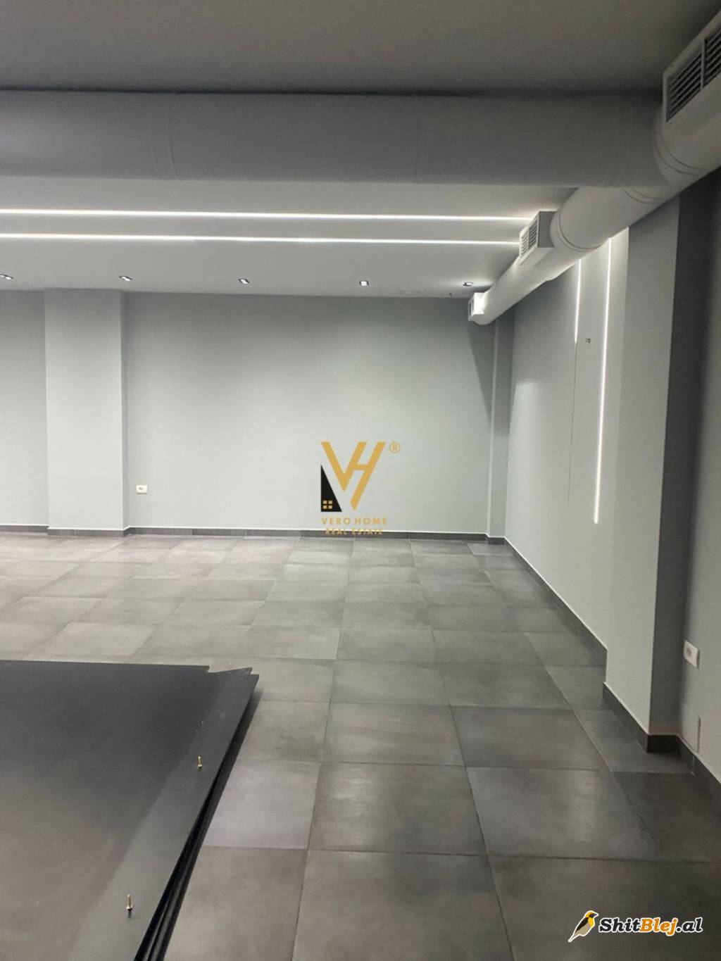 DYQAN 100 M2 NE PORCELAN 700 EURO