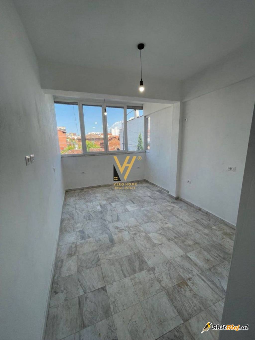 AMBIENT 90 M2 ME QERA TE SELVIA 900 EURO
