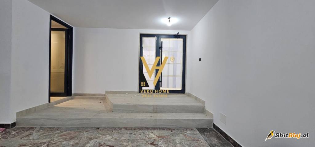 AMBIENT BIZNESI 200 M2 BLLOKU 400.000 LE