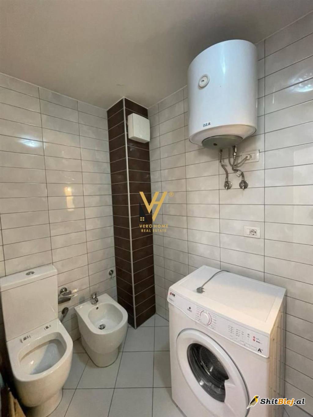  2+1+BLK ME QERA NE QENDER 700 EURO