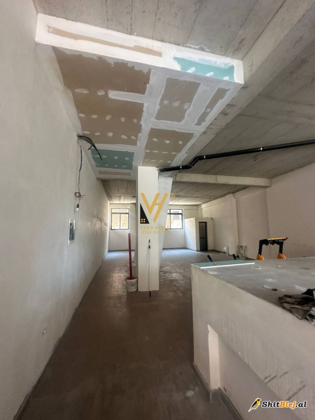 AMBIENT 160M2 TE SHKOLLA E KUQE 2.000 EU