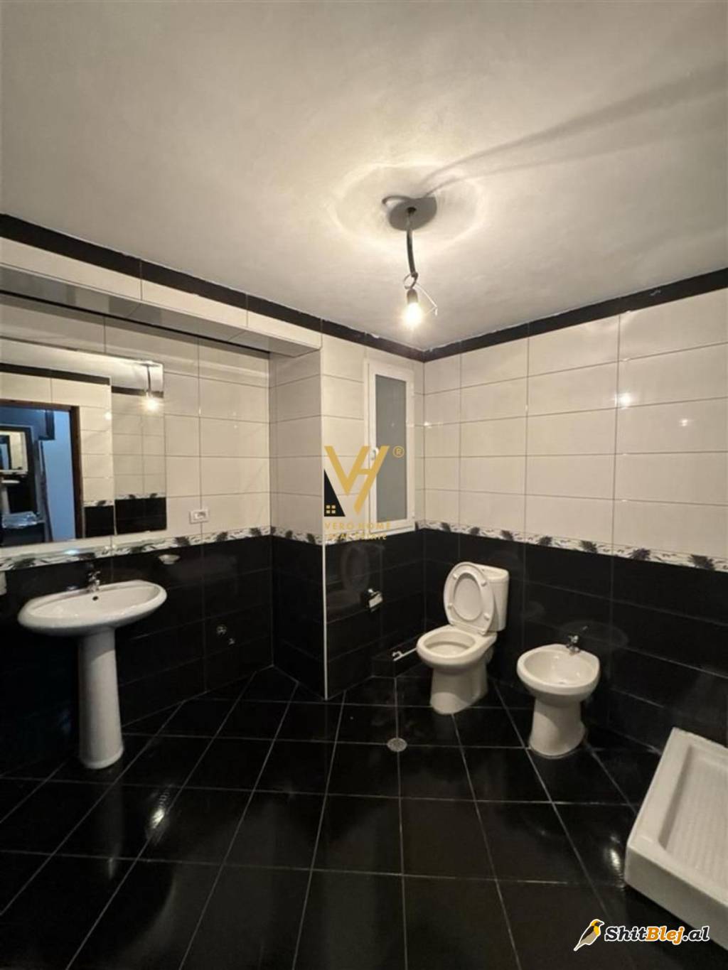 2+1+BLK ME QERA TE KODRA PRIFTIT 550 EUR
