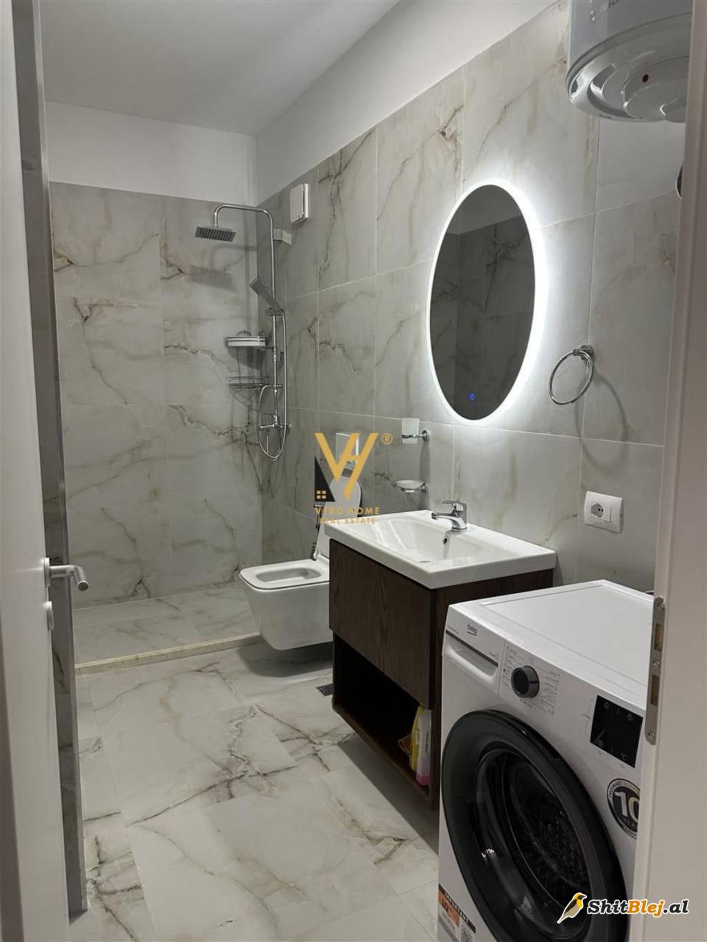 2+1+BLK ME QERA TE ZOGU I ZI 1.000 EURO