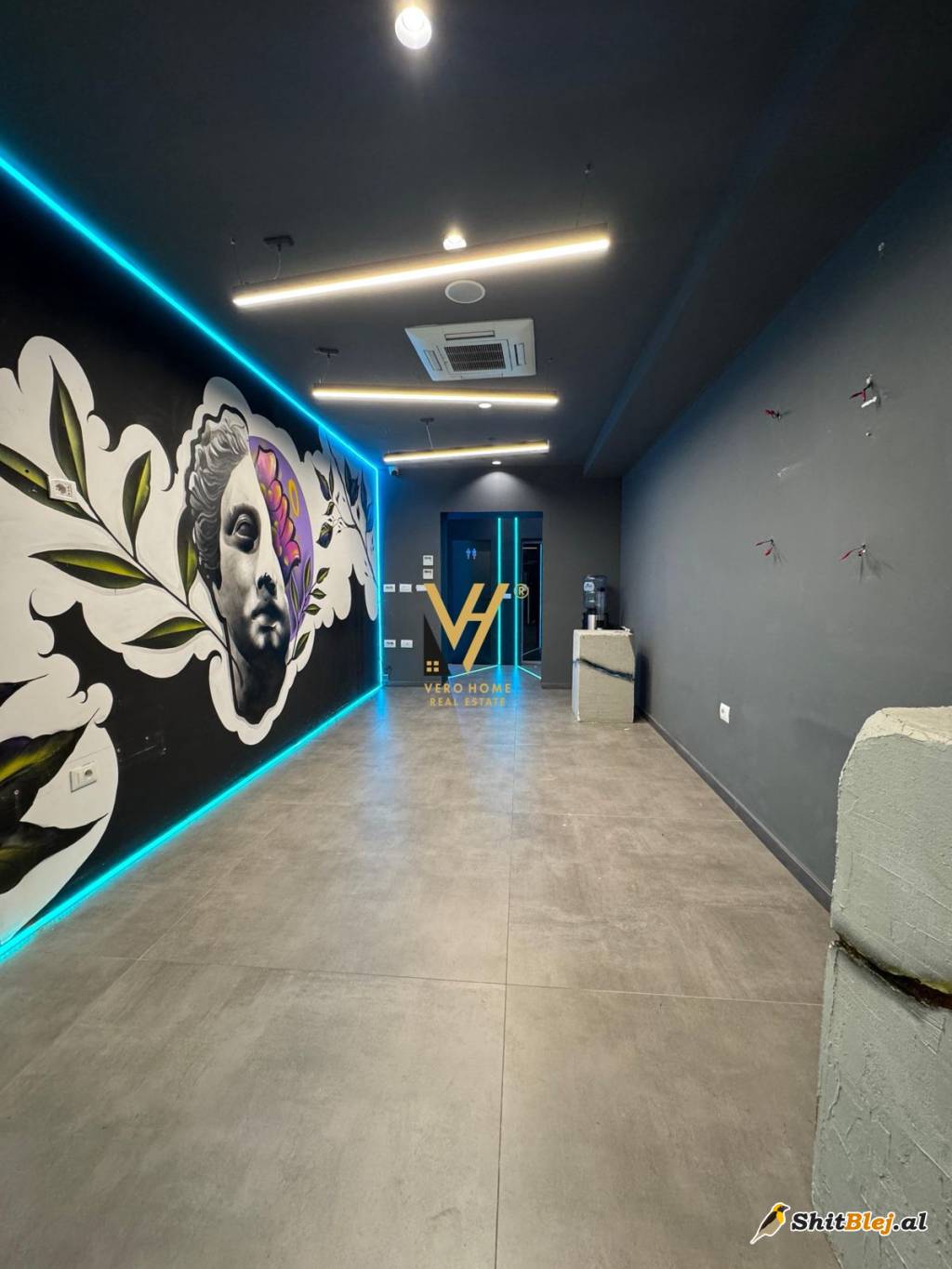 AMBIENT 100M2 ME QERA TE BLLOKU 2.200 EU