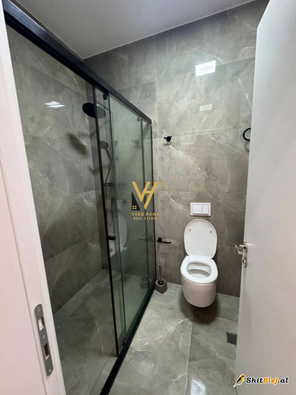  2+1+2 ME QIRA TE CASA ITALIA 70.000 LEK