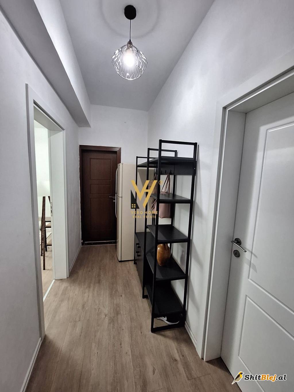 1+1 ME QERA TE RR. BARRIKADAVE 600 EURO